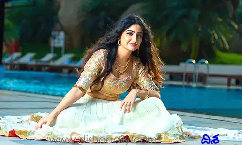 ఆయన గురించి మాట్లాడితే సిగ్గేస్తుంది.. పూనమ్ కౌర్