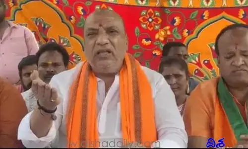 ఆ టీఆర్ఎస్ ఎమ్మెల్యే భారీగా అక్రమాలకు పాల్పడుతున్నారు: నందీశ్వర్ గౌడ్