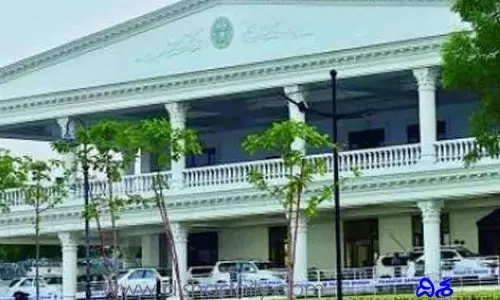 రహస్య పత్రాలు లీక్.. ప్రగతిభవన్‌లో లీకు వీరులు