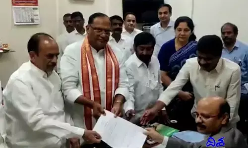 నామినేషన్ వేసిన గుత్తా.. పాల్గొన్న పలువురు మంత్రులు