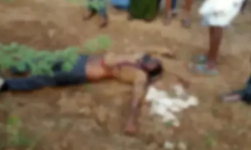 దామరచర్లలో యువకుడి దారుణ హత్య.. అక్కడ కోసి..