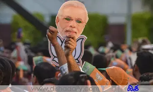 హోళీ పండగ తర్వాతే ప్రమాణస్వీకారాలు