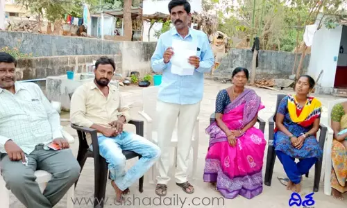 వారి ప్రవర్తన నచ్చకే టీఆర్ఎస్‌కు రాజీనామా చేస్తున్నాం