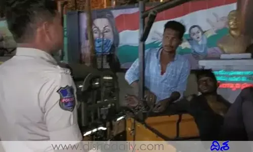 మద్యం మత్తులో పేరెంట్స్‌కు చుక్కలు చూపించిన కొడుకు.. చివరకు..