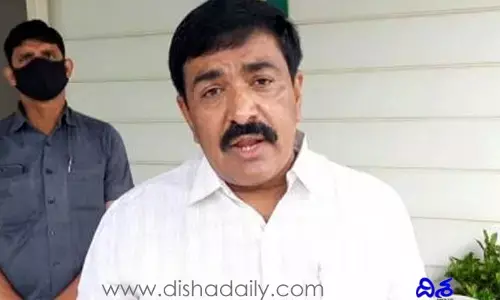 కాకినాడలో మమ్మల్ని ఎవరూ ఏం పీకలేరు