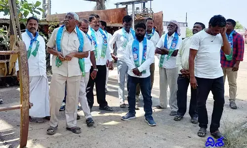 షుగర్ ఫ్యాక్టరీ రీఓపెన్ చేయిస్తారని ఆశించాం