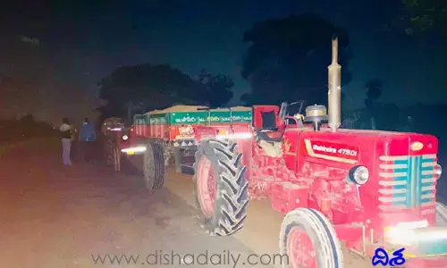 రాత్రి వేళల్లో అక్రమంగా ఇసుక రవాణా.. స్పందించని ఖాకీలు