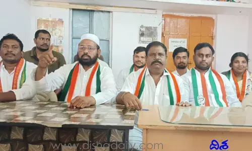 నేనేం తప్పు చేశాను.. కాంగ్రెస్ పార్టీలో ఉంటూ టీఆర్ఎస్ ఎమ్మెల్యే తో తొక్కిస్తారట..
