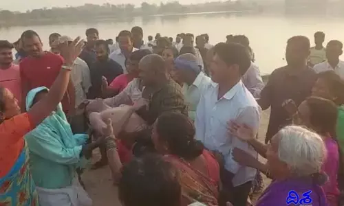 ముగ్గురు విద్యార్థులను బలితీసుకున్న చెరువు.. శోకసంద్రంలో కుటుంబాలు