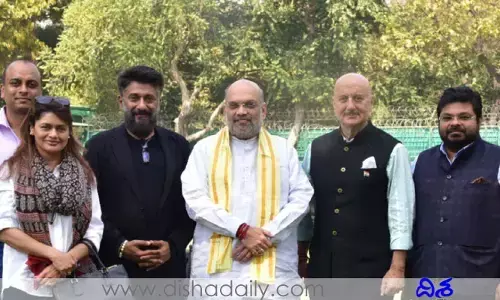 ది కశ్మీర్ ఫైల్స్ మూవీ యూనిట్‌ను కలిసిన అమిత్ షా..