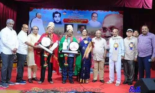విలన్స్‌గా మారుతున్న సినిమా హీరోలు: హైకోర్టు న్యాయమూర్తి