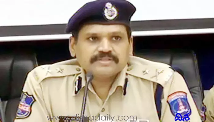 డ్రగ్స్ నిర్మూలనపై పోలీసుల ఫోకస్.. సైబరాబాద్ సీపీ ట్వీట్ వైరల్ డ్రగ్స్ నిర్మూలనపై పోలీసుల ఫోకస్.. సైబరాబాద్ సీపీ ట్వీట్ వైరల్