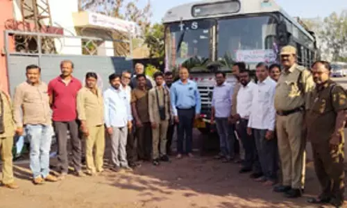 హైదరాబాద్ ప్రయాణికులకు శుభవార్త.. త్రీ స్టాప్ సర్వీస్ ప్రారంభం