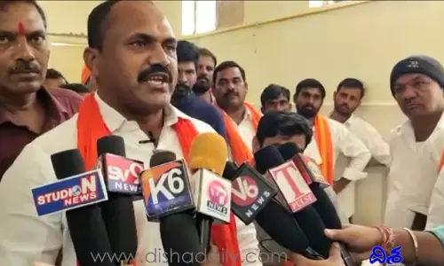 ఆ నియోజకవర్గంలో నాయకుల మధ్య మాటల తూటాలు పేలుతున్నాయి..