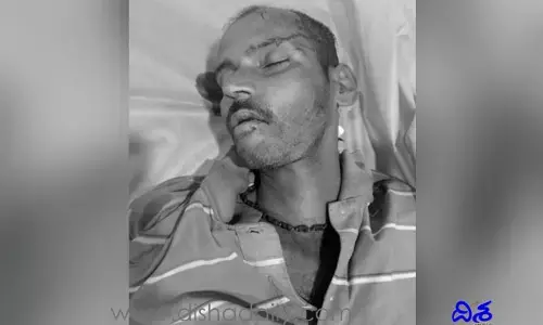 రోడ్డు ప్రమాదంలో గుర్తు తెలియని వ్యక్తి మృతి