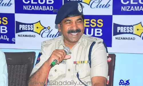 రాబోయే ఎన్నికల్లో పోటీ చేస్తానంటున్న పోలీస్ కమిషనర్