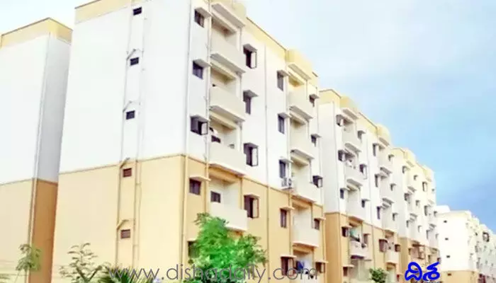 తలకిందులైన సర్కార్ ప్లాన్.. ఆ ఇండ్ల వేలంలో భారీ షాక్ తలకిందులైన సర్కార్ ప్లాన్.. ఆ ఇండ్ల వేలంలో భారీ షాక్