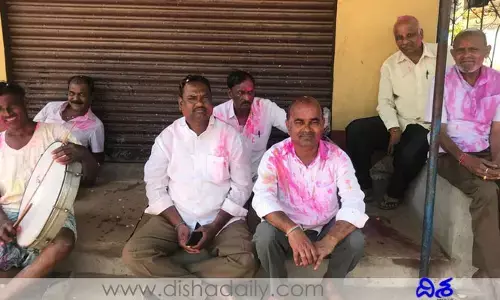 మోమిన్‌పేట్‌లో హోళీ సంబరాలు