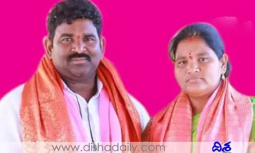 టీఆర్ఎస్‌కు భారీ షాక్.. మరో సర్పంచ్ రాజీనామా ?