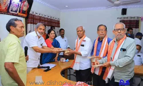 రాజుకుంటున్న ఎన్నికల వేడి.. చెన్నమనేని వారసుల మధ్య వార్.. ?