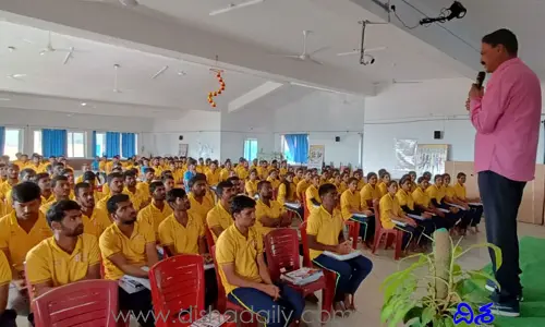 శిక్షణ మాది.. పోలీస్ ఉద్యోగం మీది..