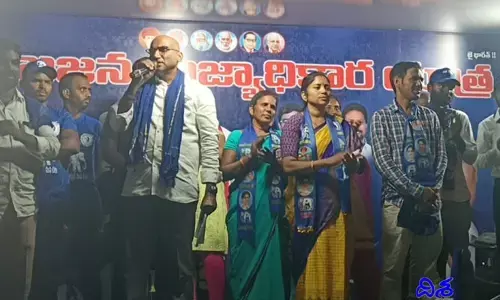 టీఆర్ఎస్ ప్రభుత్వాన్ని తొక్కేస్తాం.. బీఎస్‌పీ సంచలన వ్యాఖ్యలు