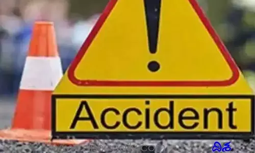 బ్రేకింగ్: వంతెనను ఢీకొట్టిన బస్సు.. 20 మంది ప్రయాణికులు స్పాట్ డెడ్