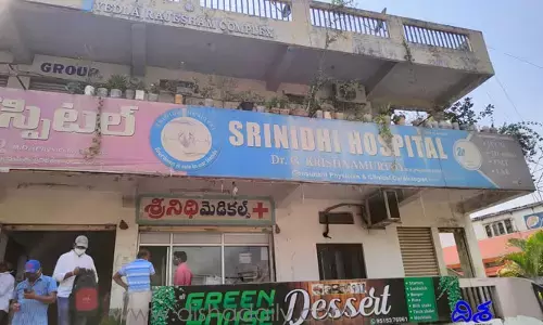మున్నాభాయ్.. ఎండీబీఎస్.. చదివింది ఎంబీబీఎస్.. బోర్డు పై ఎండీ
