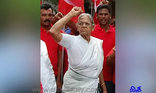 మల్లు స్వరాజ్యం జీవిత నేపథ్యం..