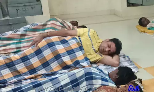మాజీ మంత్రి శ్రీధర్‌బాబుకు నో సెక్యూరిటీ.. పోలీసుల తీరుపై విమర్శలు
