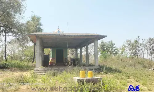 అభివృద్ధికి ఆమడ దూరంలో బీరన్న దేవాలయం..