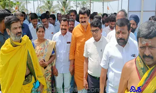 సహస్ర చండీ మహాయాగానికి హాజరైన ఎమ్మెల్సీ కూసుకుంట్ల దామోదర్ రెడ్డి