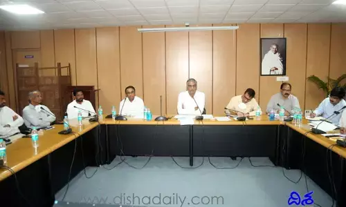 జిల్లా పేషెంట్ల వైద్యంపై మంత్రి హరీష్​రావు కీలక ఆదేశాలు