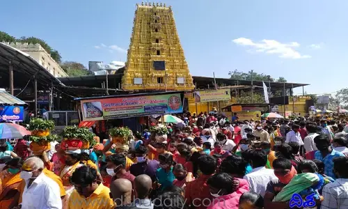 వైభవంగా మల్లన్న బ్రహ్మోత్సవాలు.. భక్తులతో మారుమ్రోగిన ఆలయం