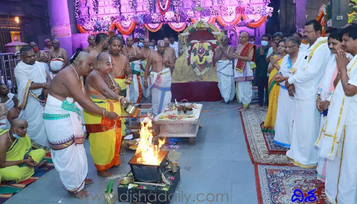యాదాద్రిలో వైభవంగా మృత్సంగ్రహణం, అంకురారోపణ వేడుకలు యాదాద్రిలో వైభవంగా మృత్సంగ్రహణం, అంకురారోపణ వేడుకలు