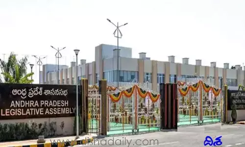 ఏపీ అసెంబ్లీలో గందరగోళం.. టీడీపీ ఎమ్మెల్యేలు సస్పెండ్