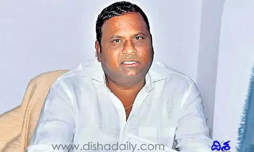 నీలి చొక్కాలతో రండి.. పోరాటం చేద్దాం