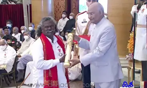 కిన్నెర మొగులయ్యకు పద్మశ్రీ అవార్డు