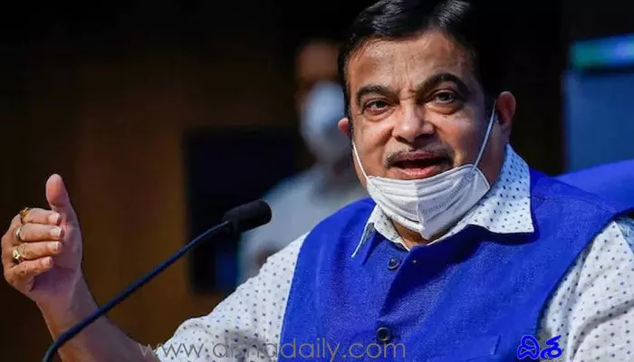 మరో రెండేళ్లలో పెట్రోల్ కార్ల కు సమానంగా ఎలక్ట్రిక్ కార్ల ధరలు: నితిన్ గడ్కరీ! మరో రెండేళ్లలో పెట్రోల్ కార్ల కు సమానంగా ఎలక్ట్రిక్ కార్ల ధరలు: నితిన్ గడ్కరీ!