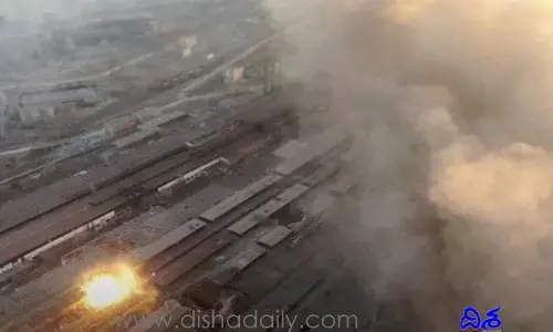 మరియాపుల్‌పై శక్తివంతమైన బాంబుల ప్రయోగం