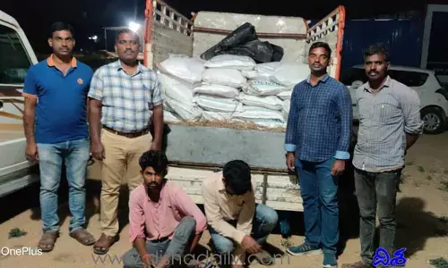 భారీగా నల్ల బెల్లం, పటిక పట్టివేత