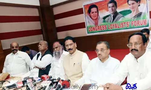 తెరపైకి వచ్చిన కాంగ్రెస్ అసంతృప్తులు.. ప్రధానంగా ముగ్గురు?