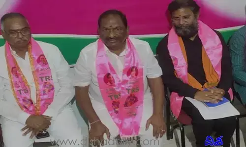 ఈ తేడా ఏంటి? మంత్రి కొప్పుల ఈశ్వర్ ఫైర్