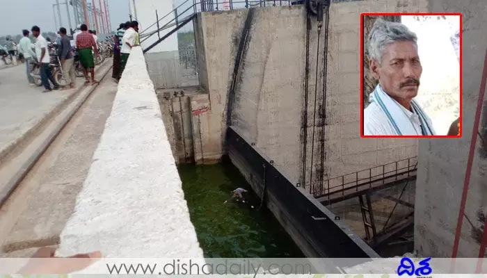 పులిచింతల ప్రాజెక్టులో వ్యక్తి మృతదేహం లభ్యం పులిచింతల ప్రాజెక్టులో వ్యక్తి మృతదేహం లభ్యం