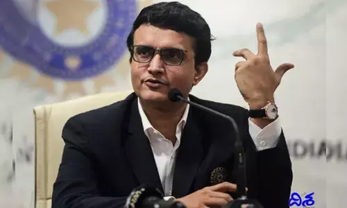 పుష్పరాజ్గా మారిన గంగూలీ.. తగ్గేదేలే అంటూ