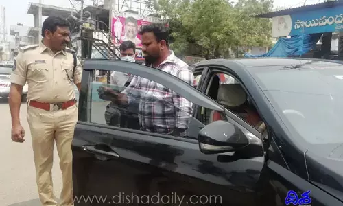 మోటర్‌ వాహన చట్టాన్ని ఉల్లంఘిస్తే కఠిన చర్యలు: ఏసీపీ సారంగపాణి