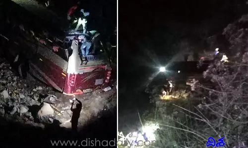 బిగ్ బ్రేకింగ్: ఏపీలో ఘోర ప్రమాదం.. 10 మంది దుర్మరణం?