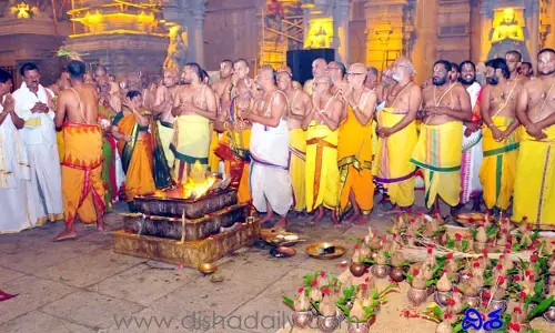 యాదాద్రిలో ఘనంగా మహాకుంభాభిషేకం.. ఏర్పాట్లు పరిశీలించిన మహేశ్ భగవత్
