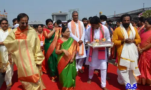 మహాకుంభ సంప్రోక్షణ మహాపర్వం.. వైభవోపేతంగా సాగిన శోభాయాత్ర