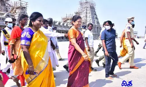 యాదాద్రి వేడుకలు.. గవర్నర్ తమిళిసైకి అవమానం